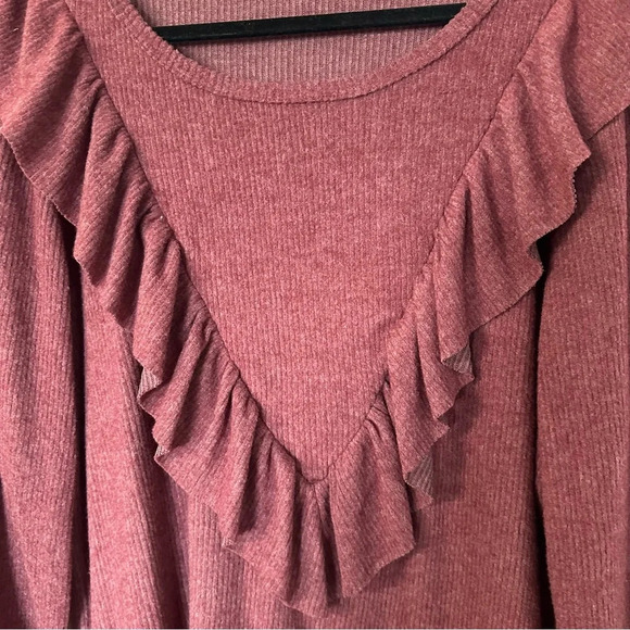 Lovely Melody Women’s Round Neck Long Sleeve Ruffle Ribbed Sweater Sz 2XL GUC - Picture 3 of 7